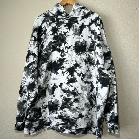 No Boundaries Other - Tie Dye Hoodie